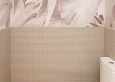 Imagen Vivomicasa-interiorismo-accesible-un-salon-con-arte-bano-013-scaled
